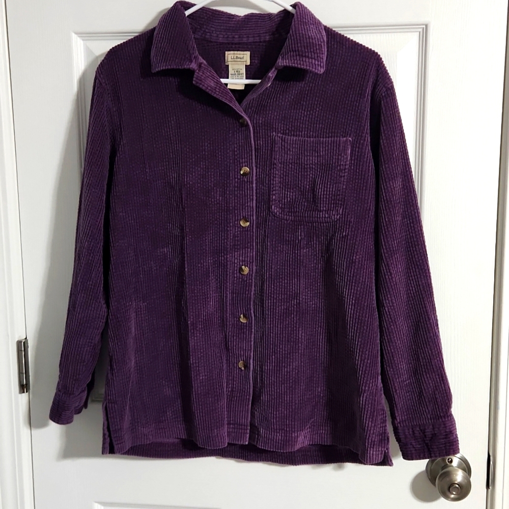 Y2K  L.L.Bean wide wale corduroy shirt sz. Small